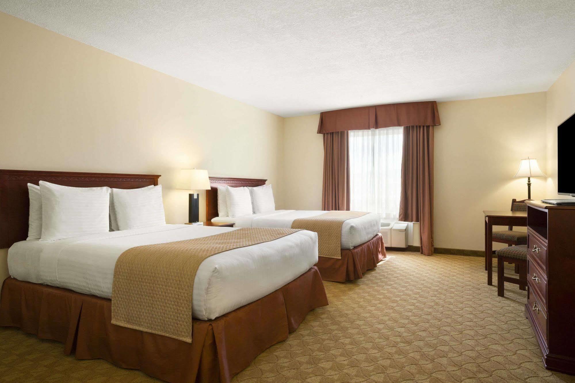 Days Inn By Wyndham דוסון קריק מראה חיצוני תמונה